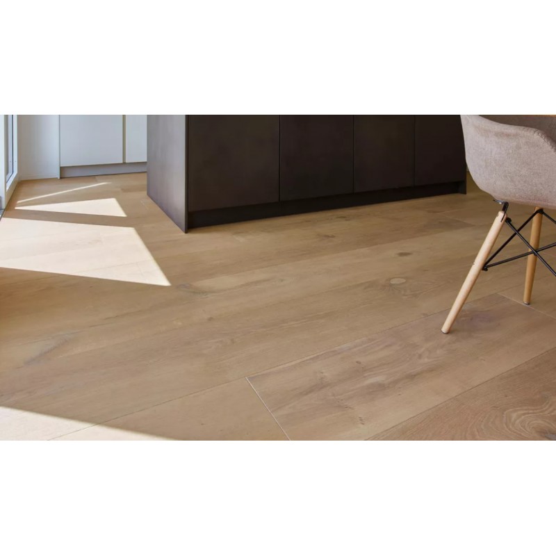 Massiv Eg Planker. Select. Dim. 22 x 300 mm. Faldende længde: 1,2 til 3,3 meter. Ubehandlet.