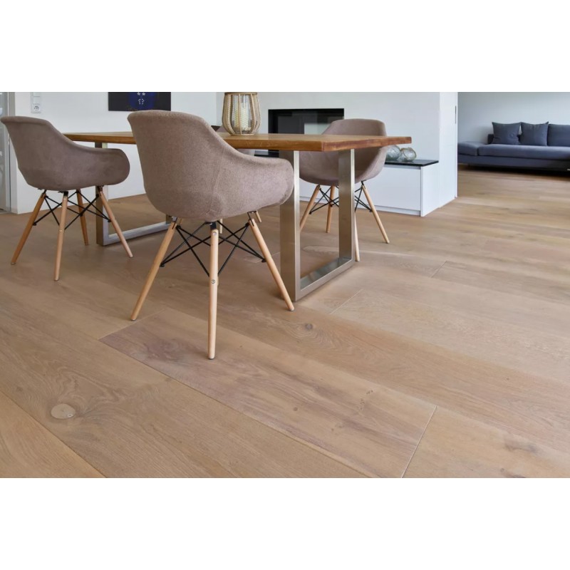Massiv Eg Planker. Select. Dim. 30 x 350 mm. Faldende længde: 2 til 5 meter. Ubehandlet.