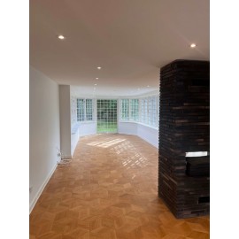 Lamel Eg Rumba. Louvre. Dim. 14 x 170 x 200 mm.