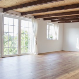 Massiv Eg Planker. Rustic. Dim. 28 mm x faldende bredder og faldende længder. Ubehandlet.