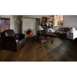 Eg Romanov. 1 stav. Naturolie. Hårdt børstet. Let røget. Mikrofaset kanter. Mørkebrun.