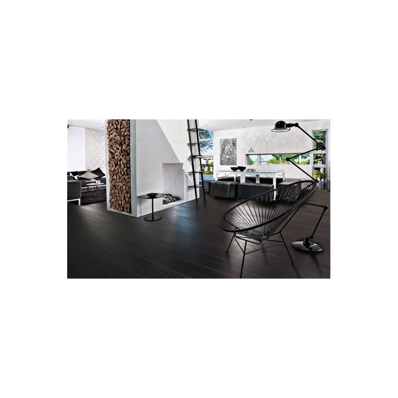 Eg Nouveau Charcoal. 2 stav. Mat lak. Børstet. Fasede kanter. Sort.