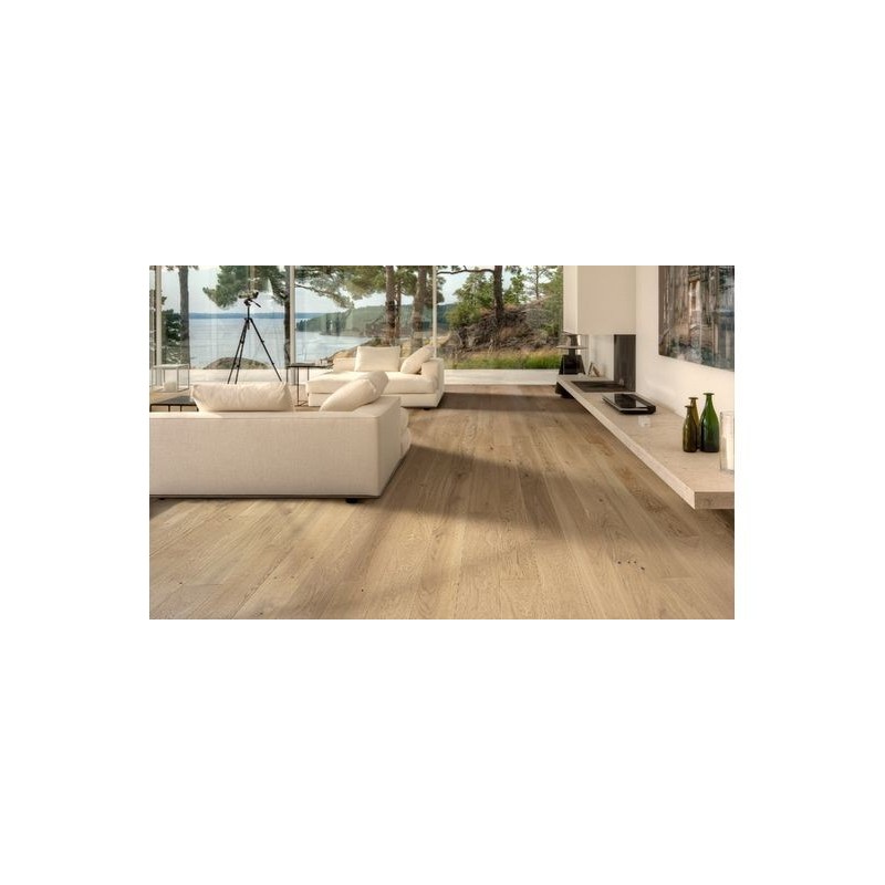 Eg Nouveau White. 1 stav. Mat lak. Børstet. Fasede kanter. Hvid.