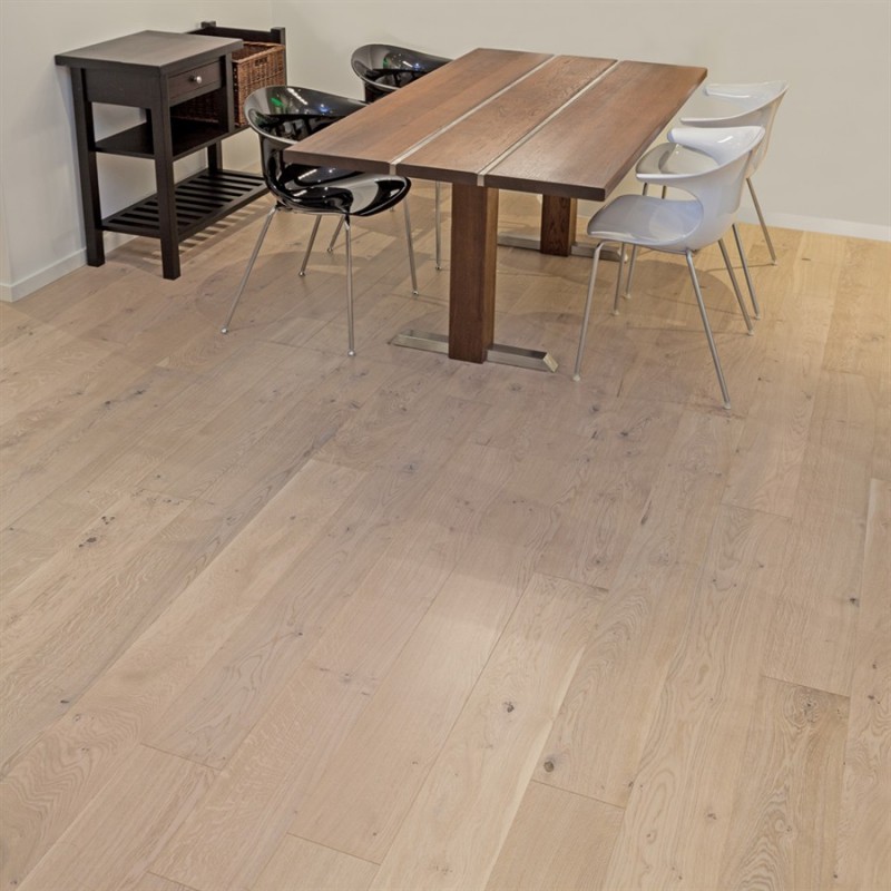 Lamel Eg Planker. Country. Dim. 22 x 185 mm. Hvid matlak.
