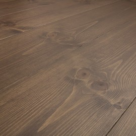 MODERN. Massiv Fyr Planker. Standard. Dim. 30 x 180 mm. Brun behandlet.